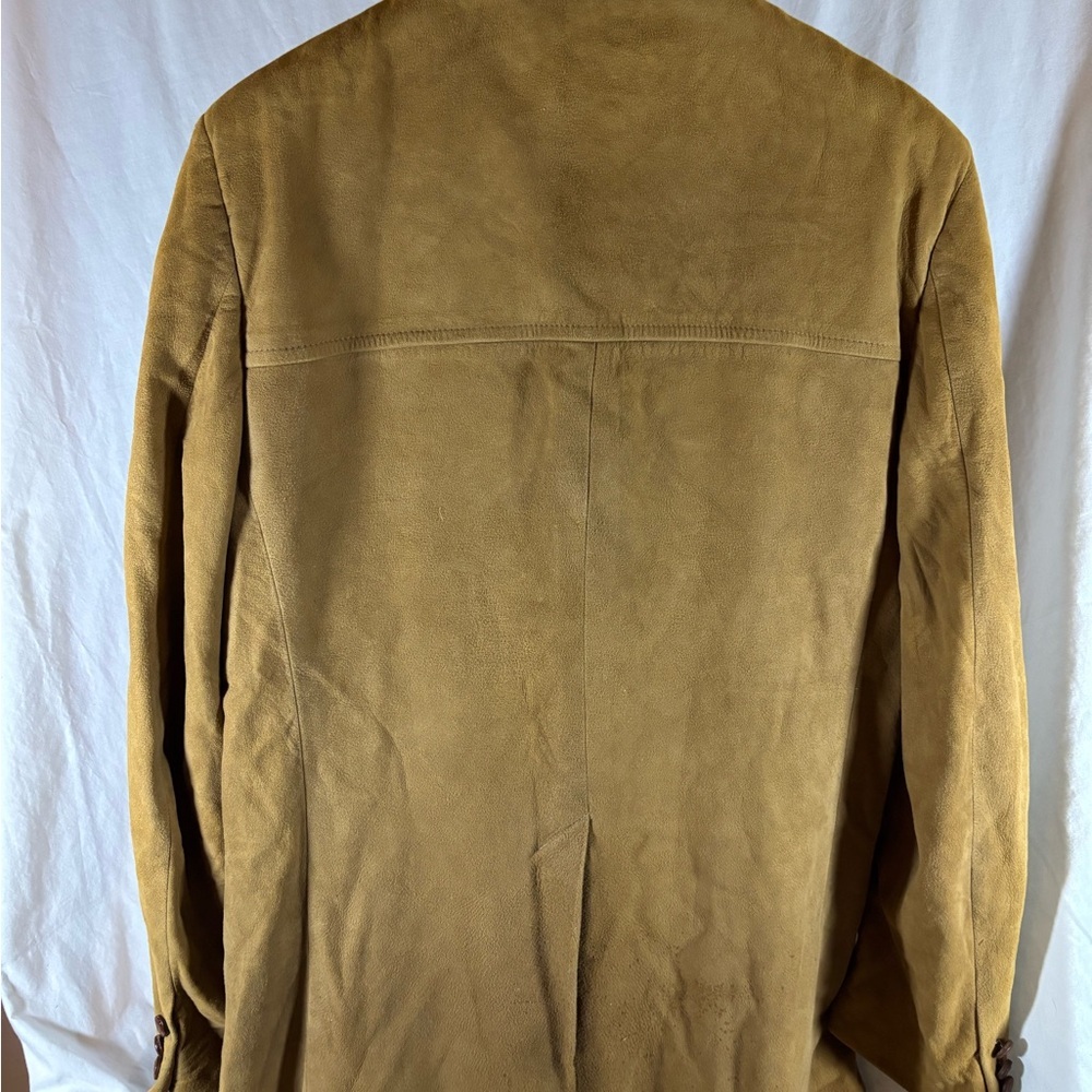 Elegant Men's Brown Suede Blazer - Picture 9 of 15